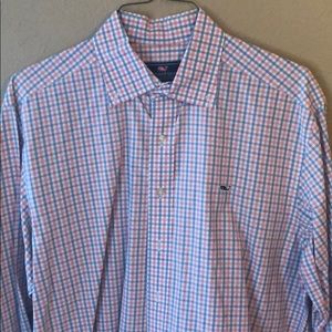 Vineyard Vines button down (Size Large)